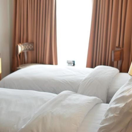 Esquire Hotels & Apartments Rawalpindi Zewnętrze zdjęcie