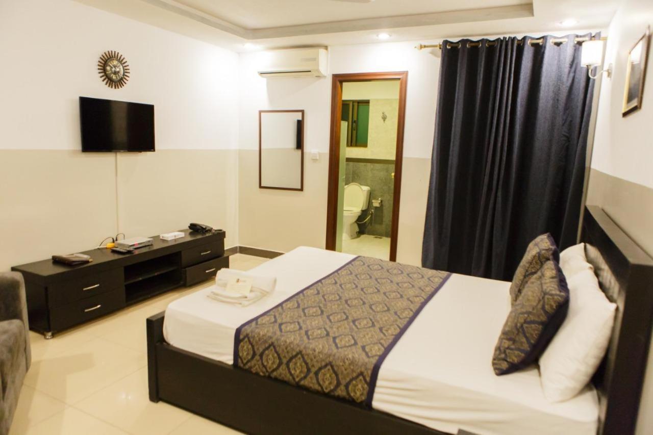 Esquire Hotels & Apartments Rawalpindi Zewnętrze zdjęcie