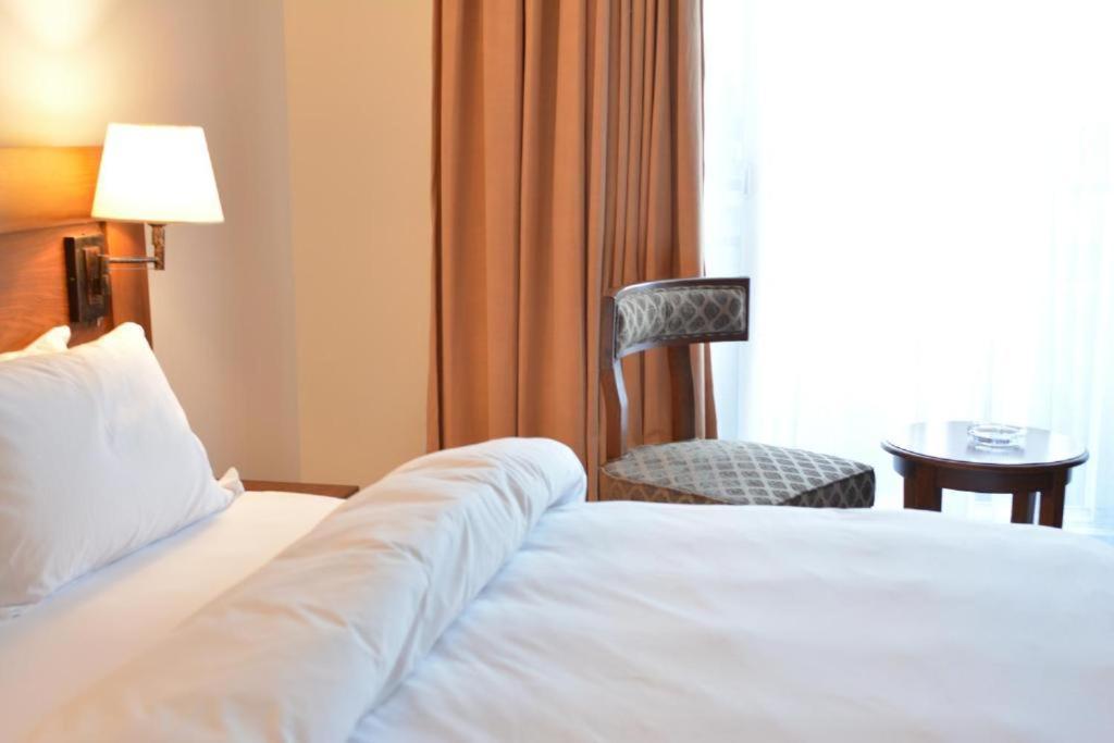 Esquire Hotels & Apartments Rawalpindi Zewnętrze zdjęcie