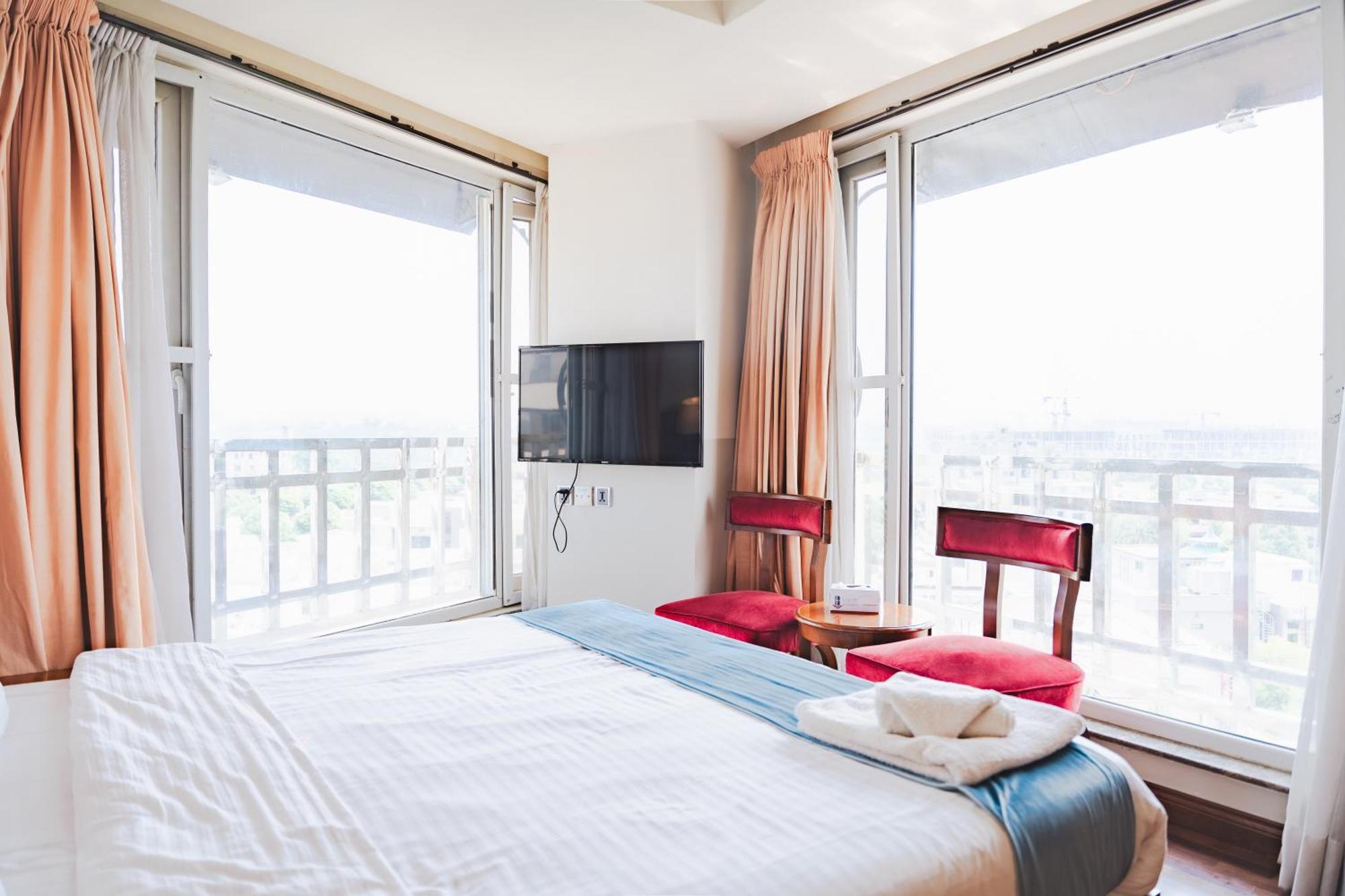 Esquire Hotels & Apartments Rawalpindi Zewnętrze zdjęcie