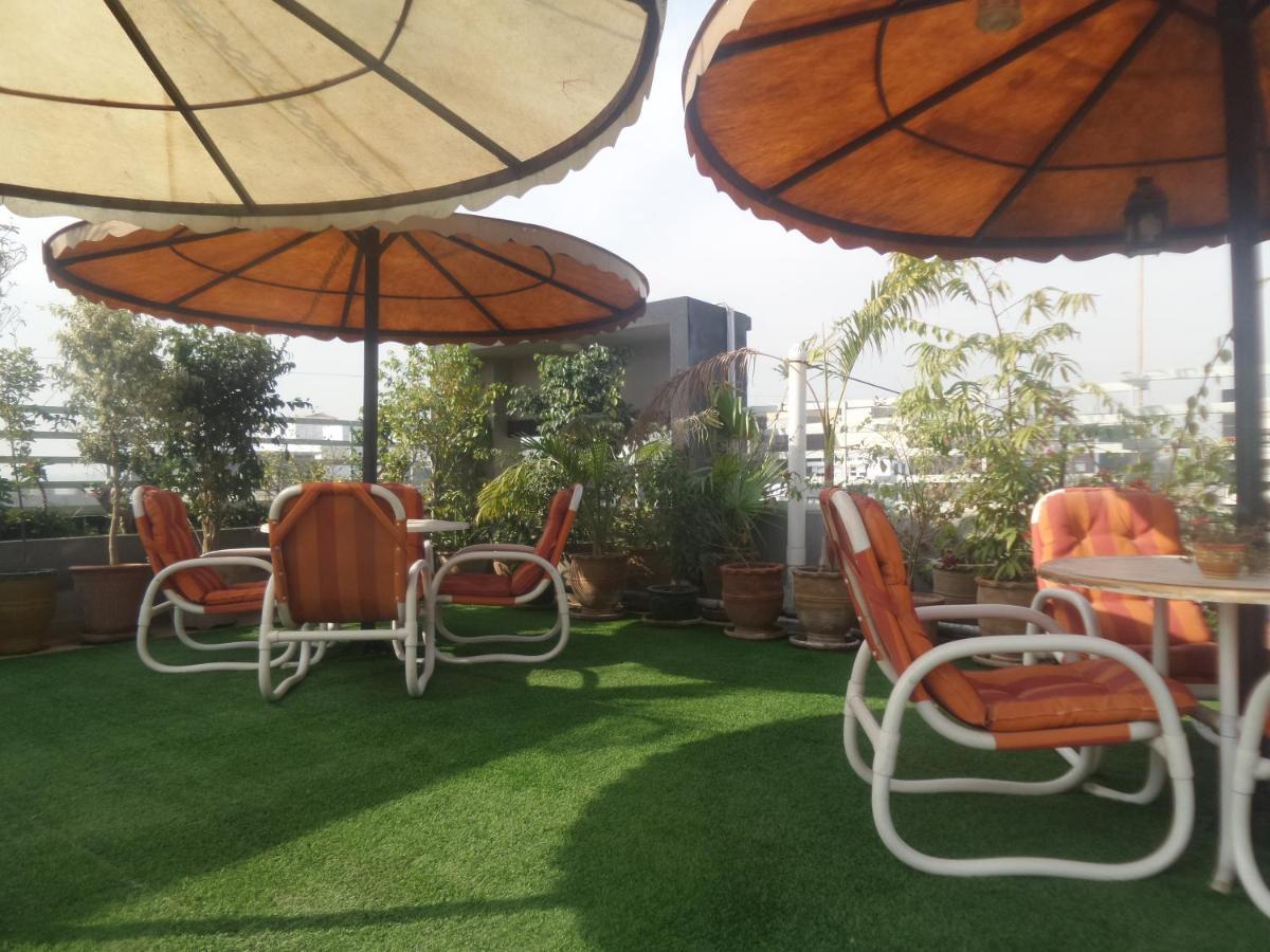 Esquire Hotels & Apartments Rawalpindi Zewnętrze zdjęcie